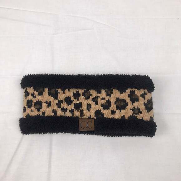 C.C. Ear warmer cheetah - Picture 1 of 4